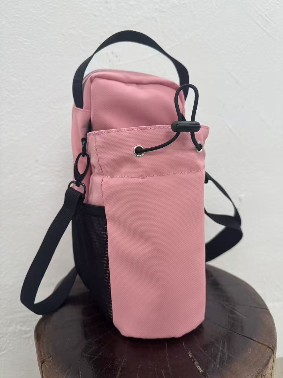 Magnetic Water Bottle Waist Bag
